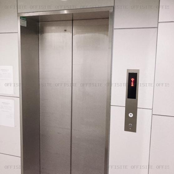 オービットビルのエレベーター