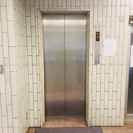 サンコーフジスター共同ビルのエレベーター