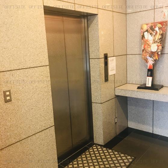 ユニカ雷門ビルのエレベーター