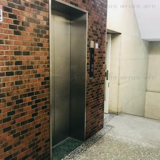 第４小田ビルのエレベーター