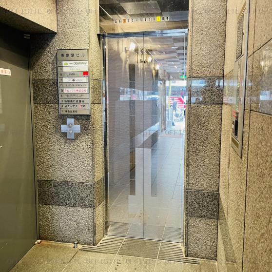 博愛堂ビルのエレベーター