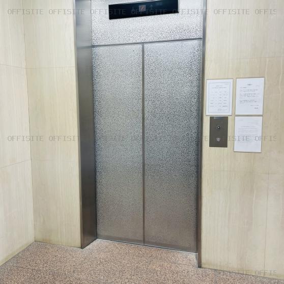 ＲＢＭ芝パークビルのエレベーター
