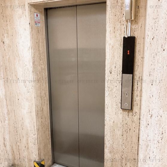 オフィス８０５のエレベーター