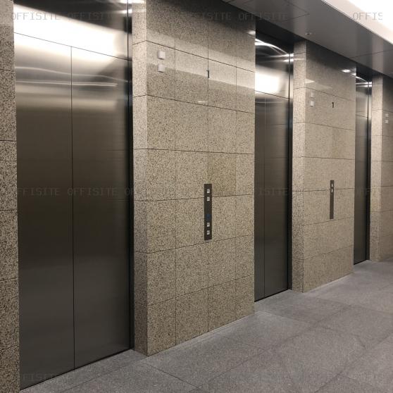 日鉄日本橋ビルのエレベーター