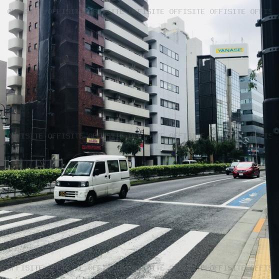 渋谷ＭＭＩビルのビル前面道路 明治通り