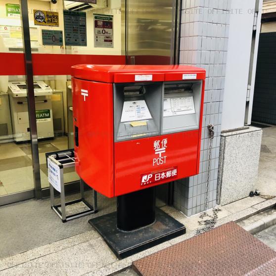 ＵＥＮＯ ＣＵＢＥ ＥＸＥＣＵＴＩＶＥビルの1F上野黒門郵便局