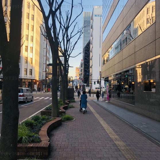 ＴＰＲ新横浜ビルのビル前面道路