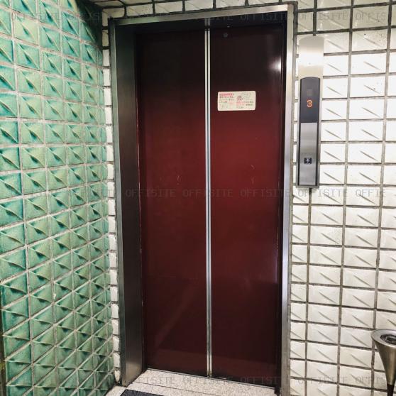 丸千第２ビルのエレベーター