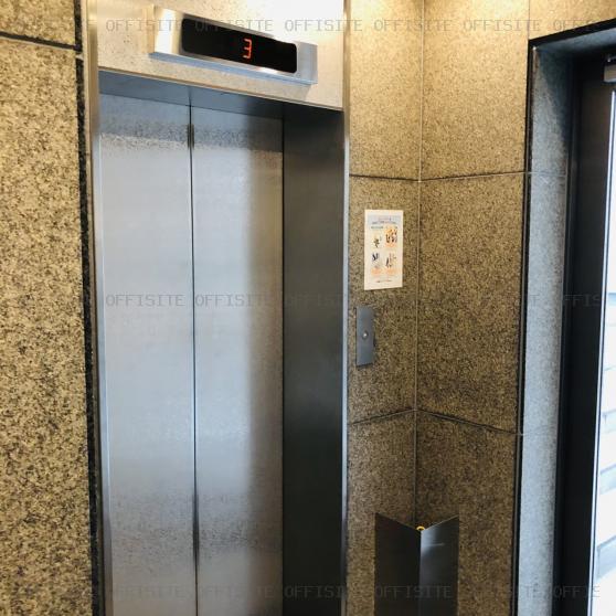 ムラハンビルのエレベーター