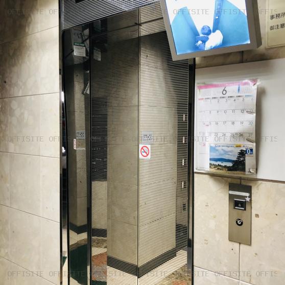 アイルズＢＭビルのエレベーター