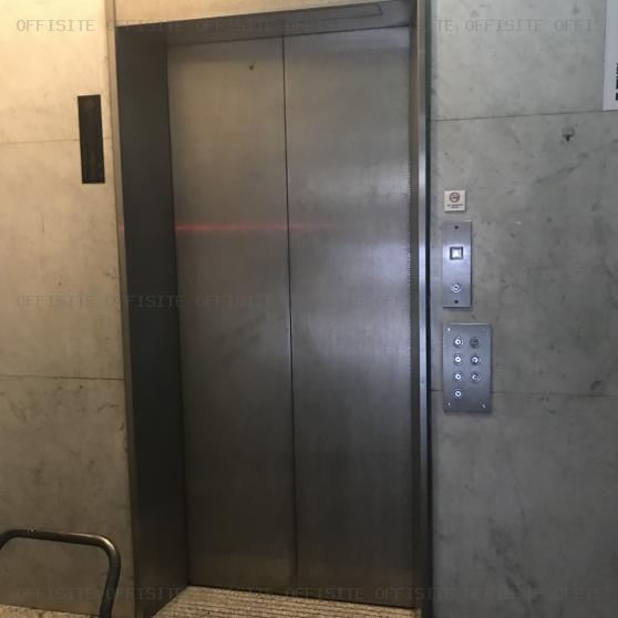 三木ビルのエレベーター