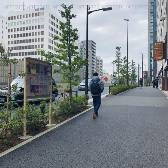 渋谷グランドハイツのビル前面道路