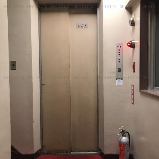 伊藤ビルのエレベーター
