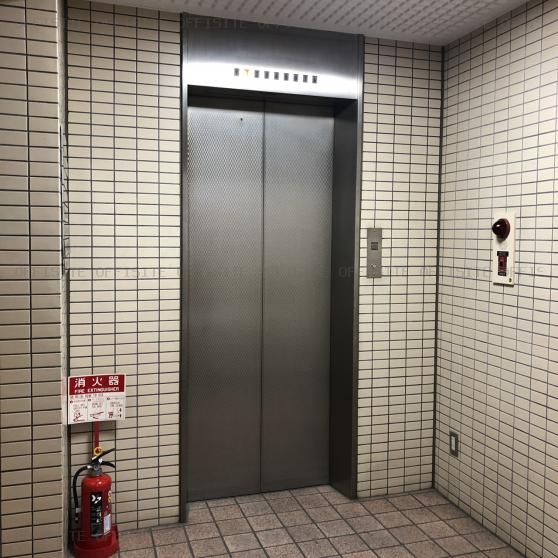 古澤ビルのエレベーター