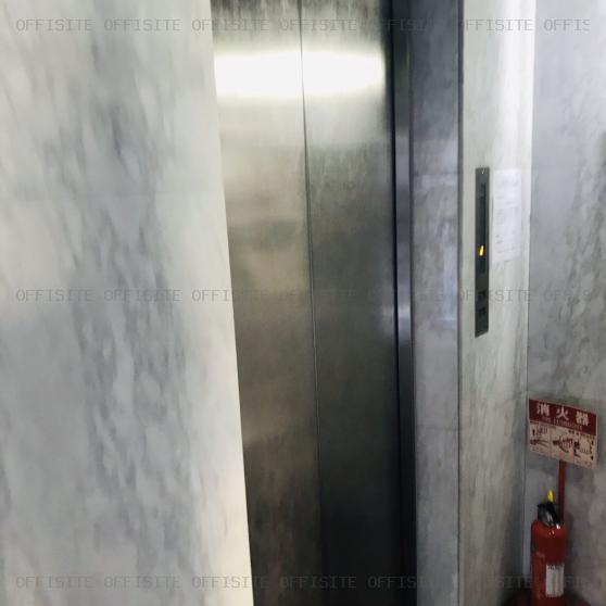 蔵前イセキビルのエレベーター