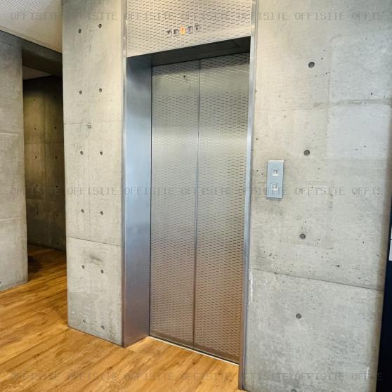いちご元麻布ビルのエレベーター