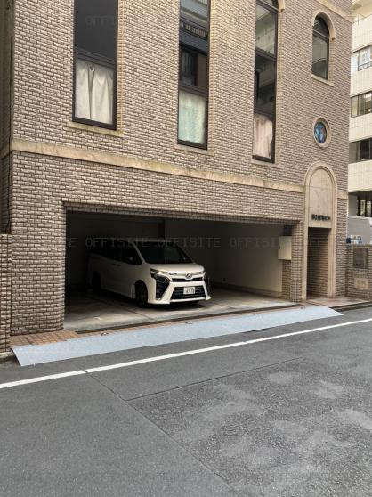 第二飯塚ビルの駐車場