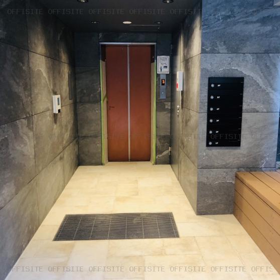 ＴＨＥ ＧＡＴＥ 新宿御苑のエレベーターホール