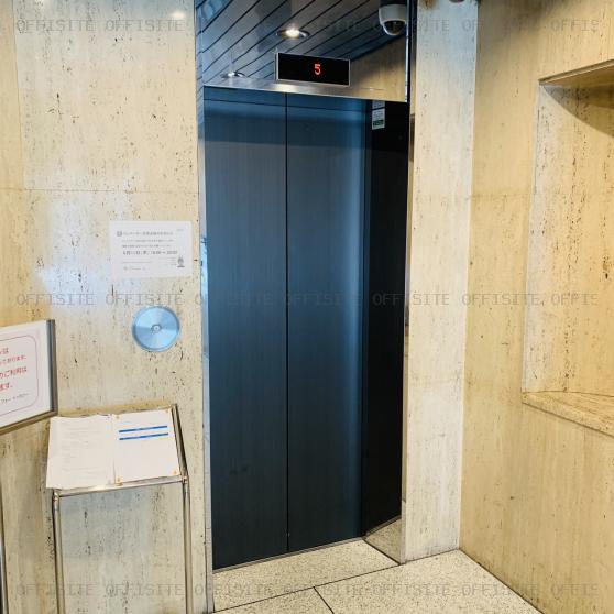 ランディック第３新橋ビルのエレベーター