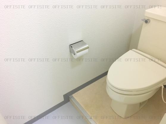 大学通信教育ビルのトイレ