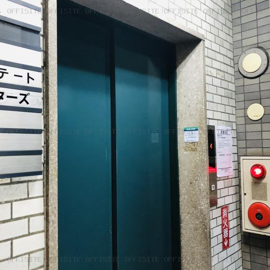 渋谷東１号館ビルのエレベーター