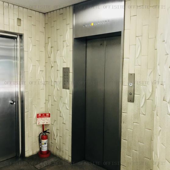 河合ビルのエレベーター