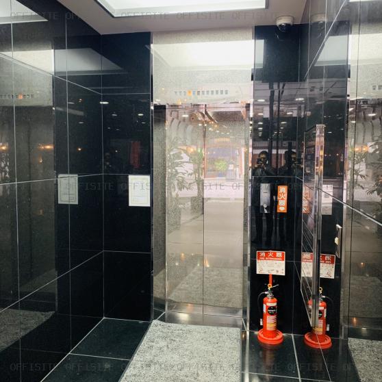ウンピン神田ビルのエレベーター