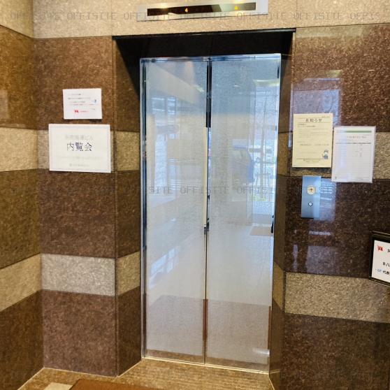 矢吹海運ビルのエレベーター