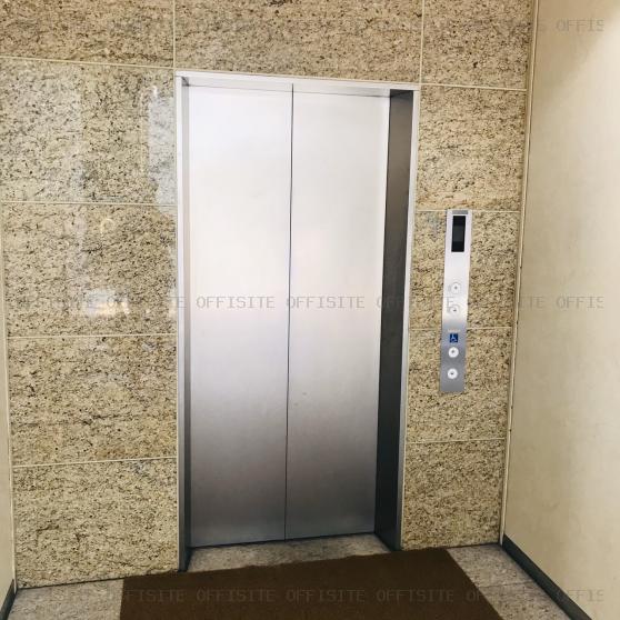 銀座龍櫻閣のエレベーター
