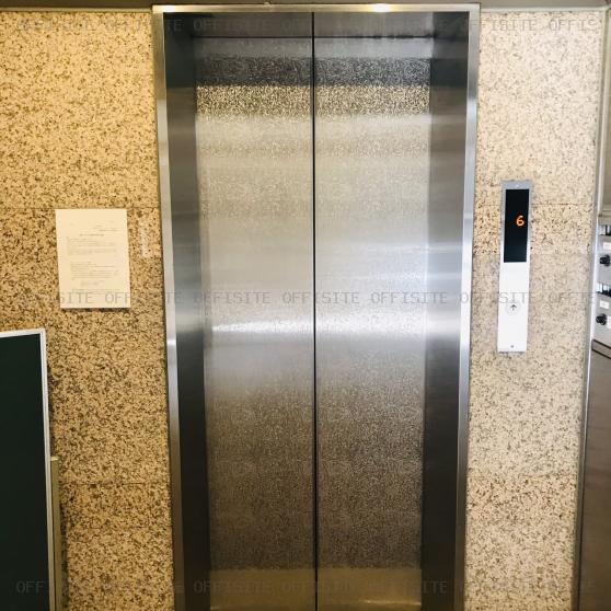 第二扇屋ビルのエレベーター