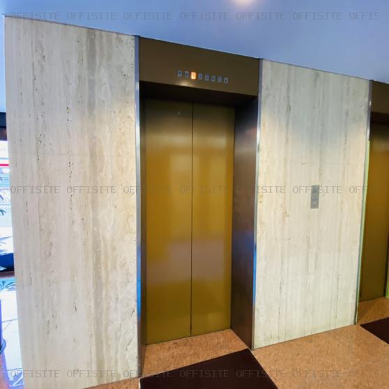 青山熊野神社ビルのエレベーター
