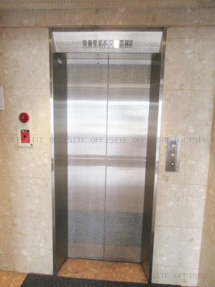 東麻布久永（ひがしあざぶきゅうえい）ビルのエレベーター
