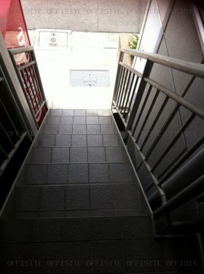 杉本ビルの階段