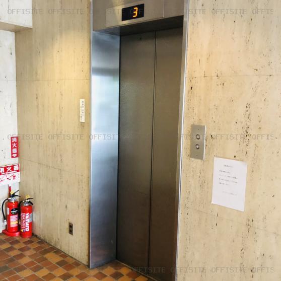 赤坂赤菱ビルのエレベーター