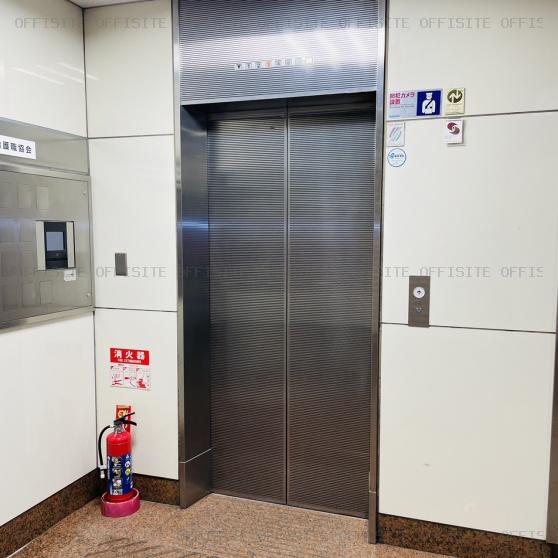 櫻井ビルのエレベーター
