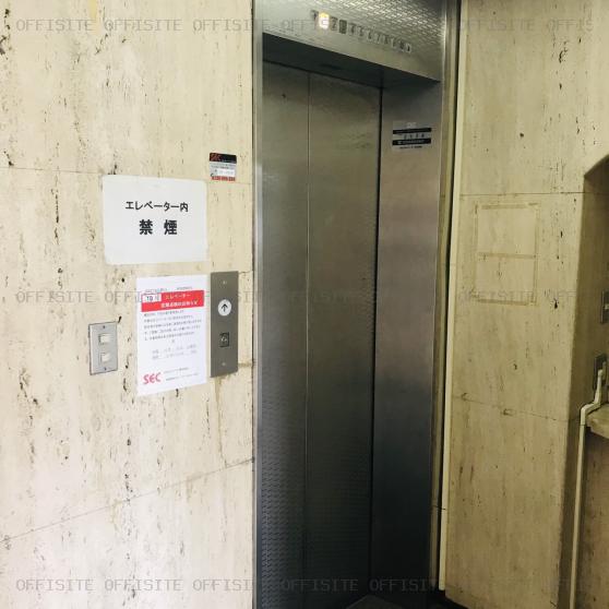 タキカワ大久保ビルのエレベーター