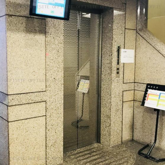ＹＳ東麻布　(ACO　アコー東麻布)ビルのエレベーター