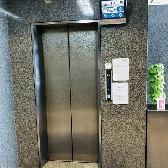 日本センヂミアビルのエレベーター