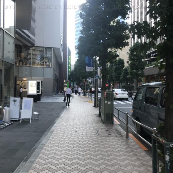いちごフィエスタ渋谷のビル前面道路