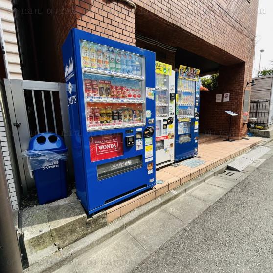 銀座川岐ビルの自動販売機