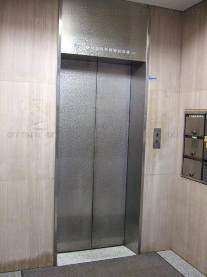 第３０田中ビルのエレベーター