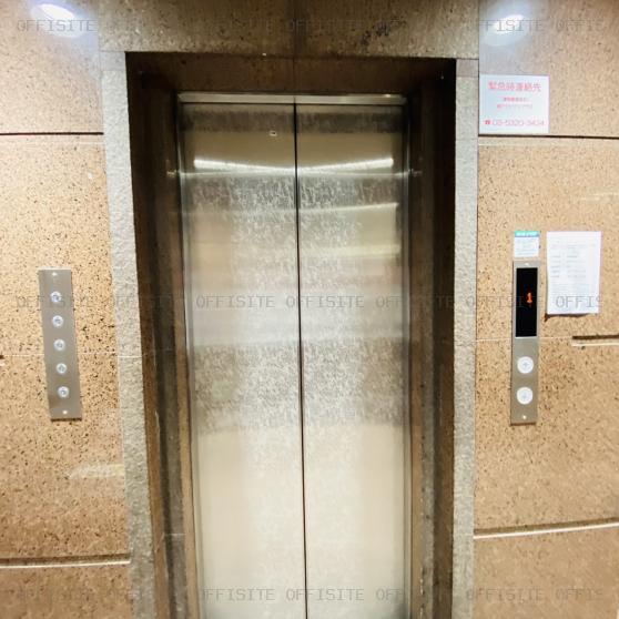 第９５東京ビルのエレベーター