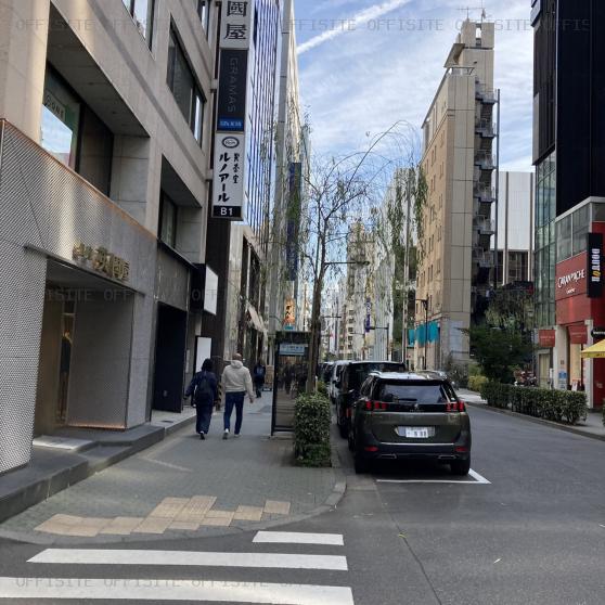土志田ビルのビル前面道路