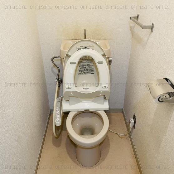 エクレール乃木坂の203号室 トイレ