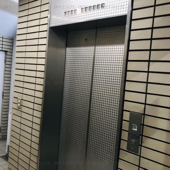 折原ビルのエレベーター