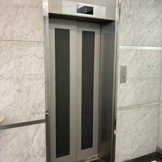 神南プラザビルのエレベーター