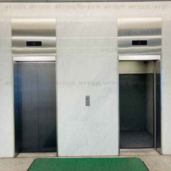 八丁堀岡谷ビルのエレベーター