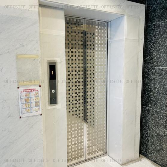 プライムアーバン新川のエレベーター