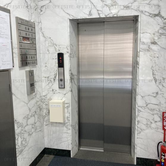 ２００２Ｋ＆Ｓビルディングのエレベーター