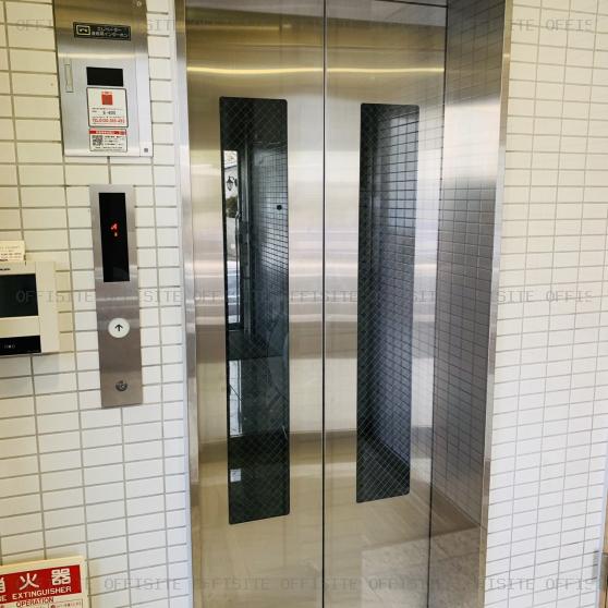 ロイクラトン麹町のエレベーター
